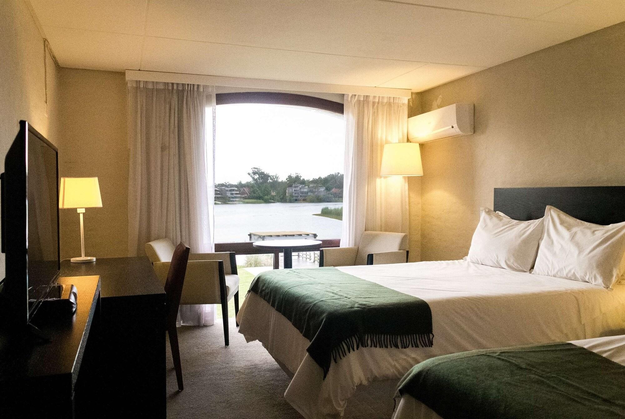 Wyndham Garden Montevideo Carrasco Hotel Ciudad de la Costa Exterior photo